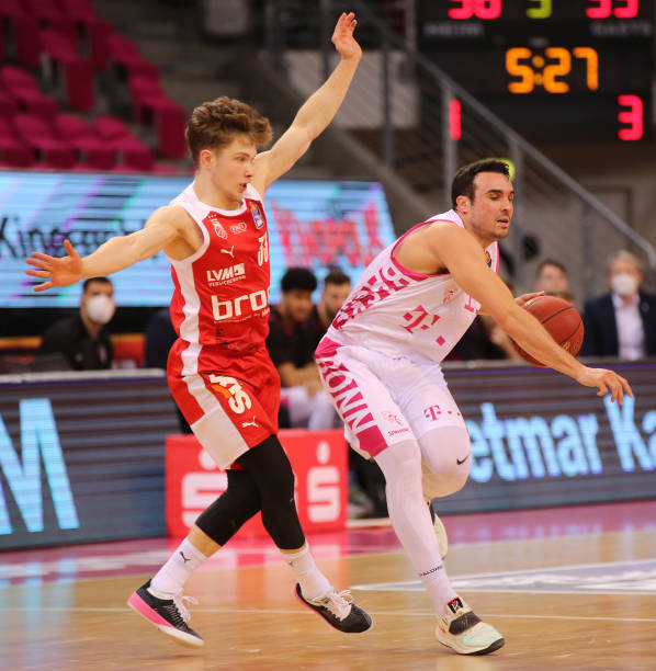 荣耀需要守 荣耀需要守